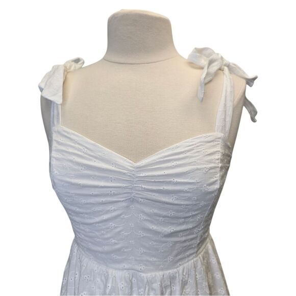 NWT Lulus Women's M Fairytale Feeling White Eyelet Tie-Strap Tiered Midi Dress - Picture 11 of 16